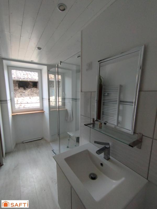 Maison - 70 m² - 6 pièces