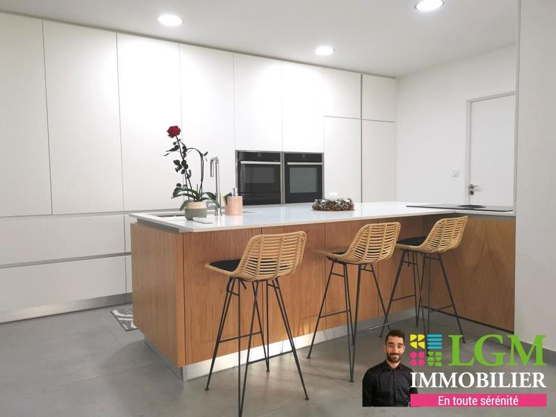 Villa - 183 m² - 6 pièces