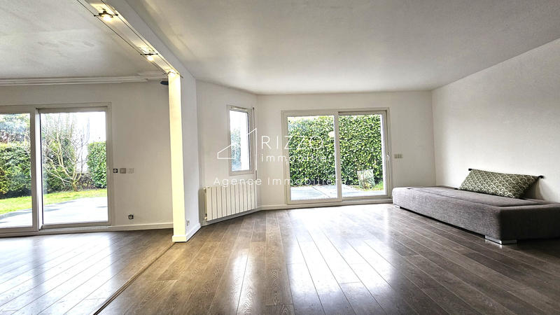 Maison - 180 m² - 6 pièces