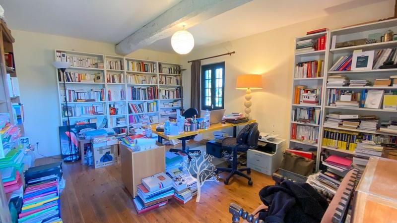 Maison - 200 m² - 8 pièces