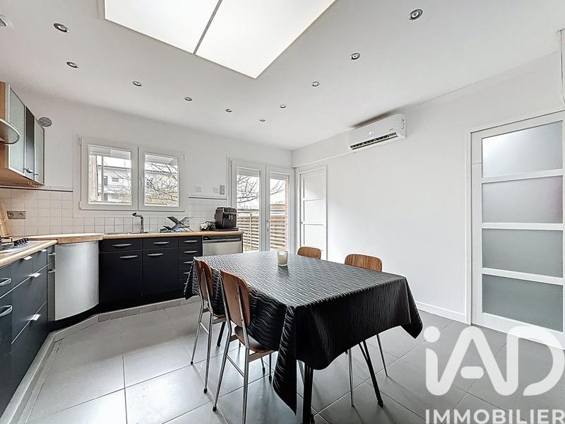 Maison - 111 m² - 5 pièces