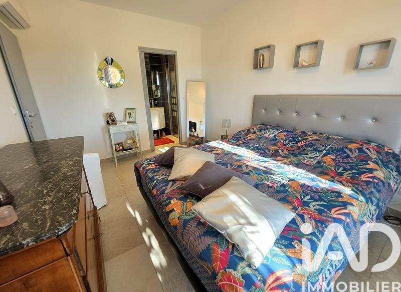 Maison - 290 m² - 9 pièces