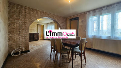 Maison - 97 m² - 5 pièces
