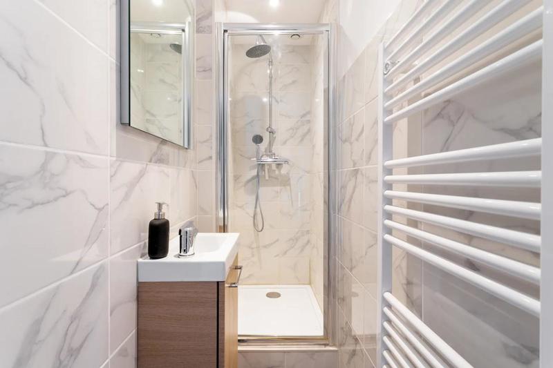 Appartement - 105 m² - 5 pièces