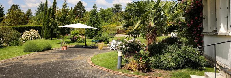 Maison - 185 m² - 9 pièces