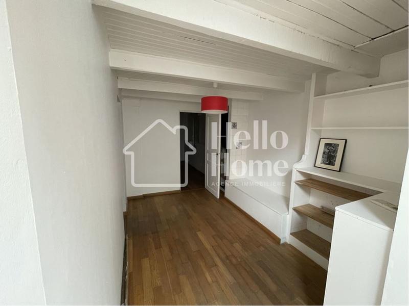 Maison traditionnelle - 117 m² - 6 pièces