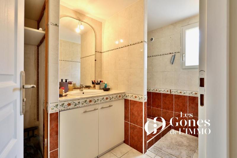 Maison - 189 m² - 8 pièces