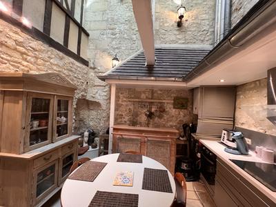 Maison en pierre - 123 m² - 6 pièces