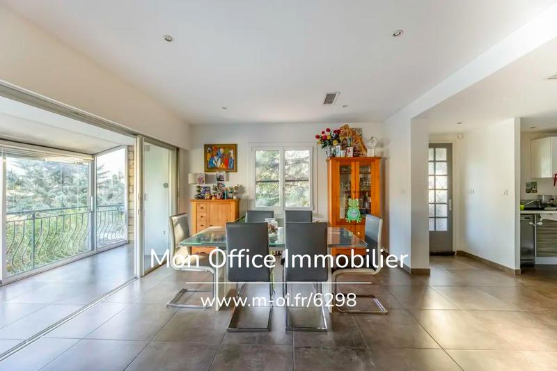 Appartement - 84 m² - 4 pièces