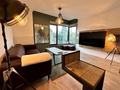 Loft - 90 m² - 5 pièces