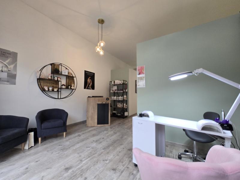 Fonds de commerce - Magasins - 50 m²