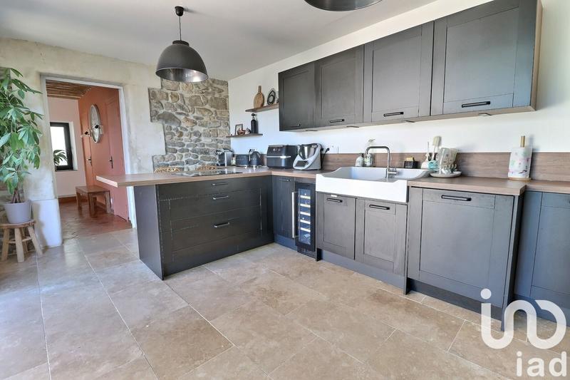 Maison - 203 m² - 7 pièces