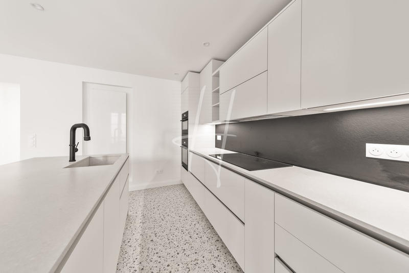 Appartement - 96 m² - 5 pièces