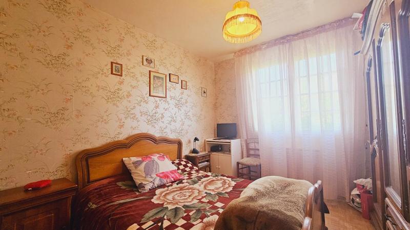 Maison - 96 m² - 5 pièces