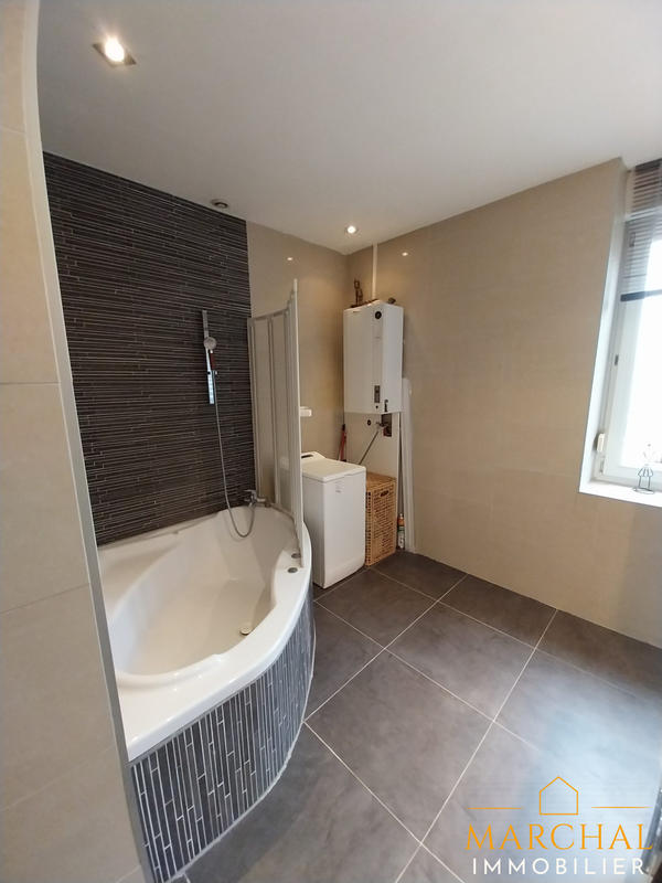 Appartement - 85 m² - 4 pièces