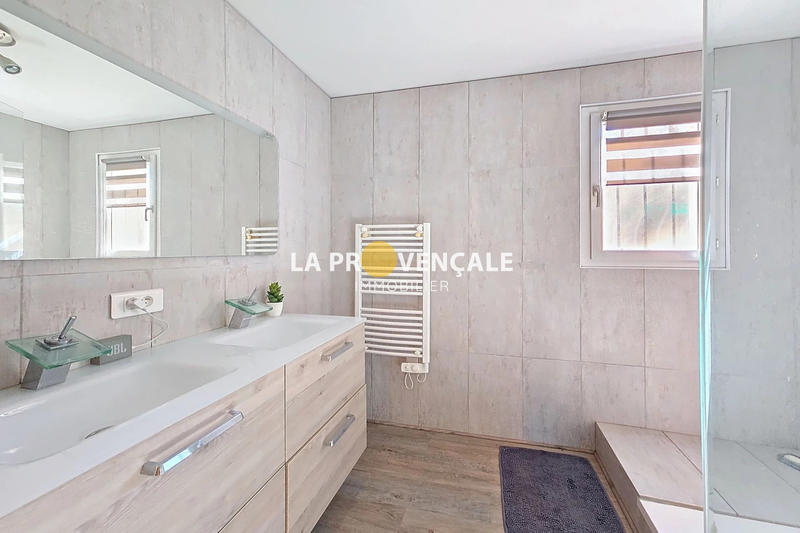 Villa - 170 m² - 7 pièces