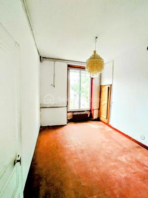 Maison - 480 m² - 14 pièces