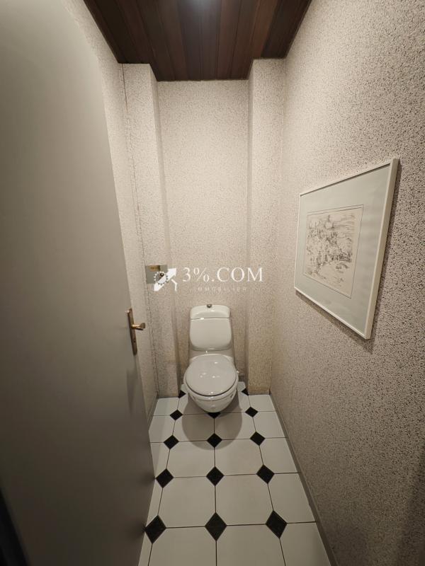 Maison - 293 m² - 12 pièces