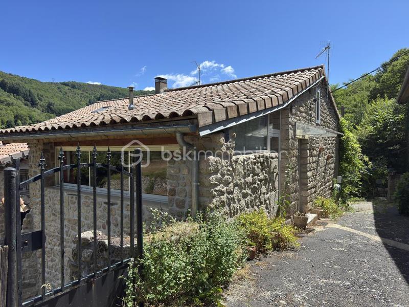 Maison en pierre - 44 m² - 2 pièces