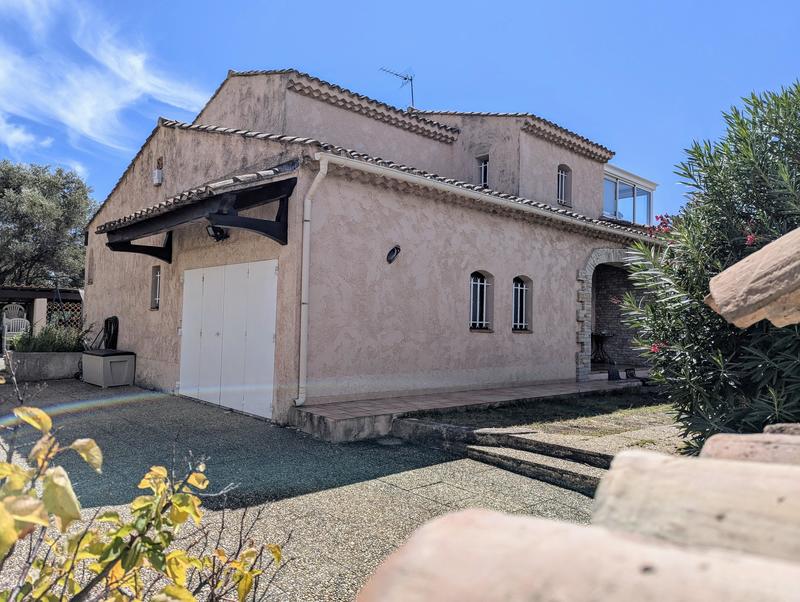 Villa - 105 m² - 4 pièces