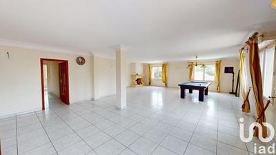 Maison - 282 m² - 10 pièces