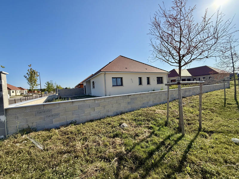 Maison - 151 m² - 6 pièces