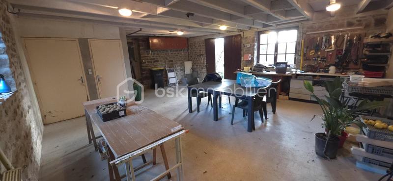 Corps de ferme - 201 m² - 8 pièces