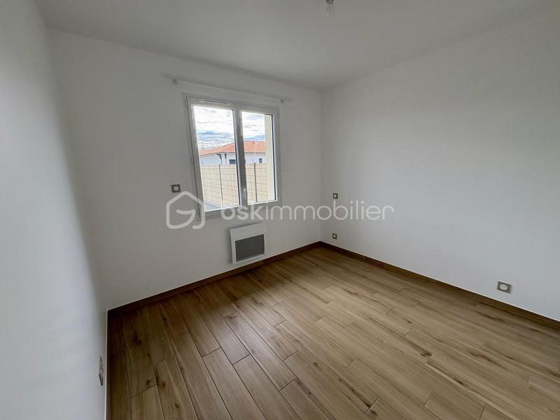 Maison jumelée - 82 m² - 3 pièces