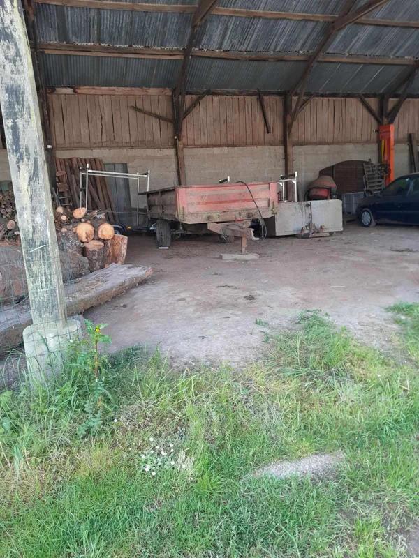 Hangar - 325 m² - 2 pièces