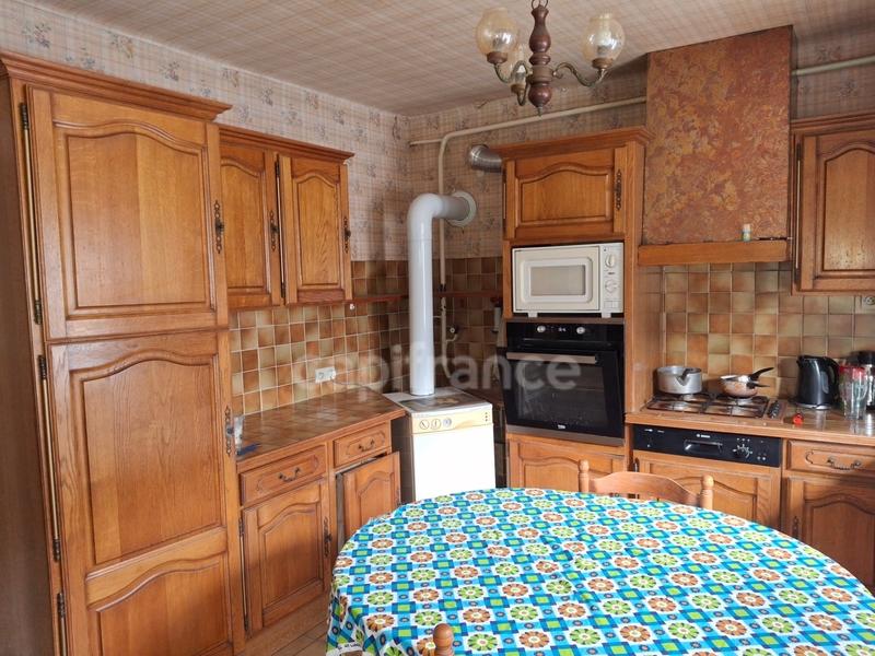 Maison en pierre - 126 m² - 7 pièces