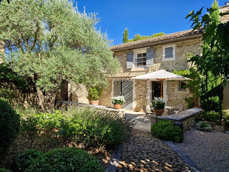 Demeure - 308 m² - 12 pièces