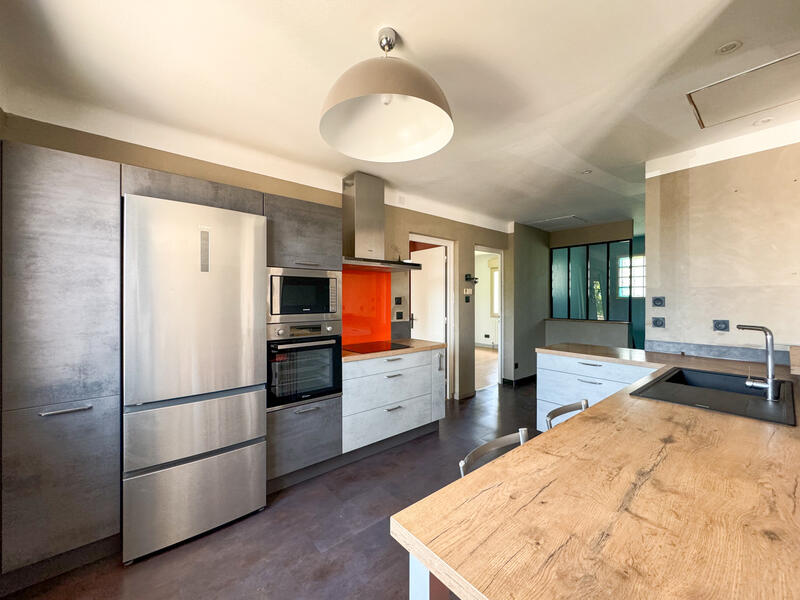 Maison - 134 m² - 6 pièces