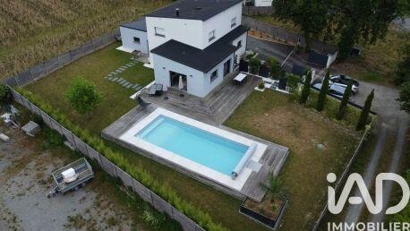 Maison de maîtres - 162 m² - 6 pièces