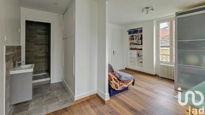 Maison - 121 m² - 5 pièces