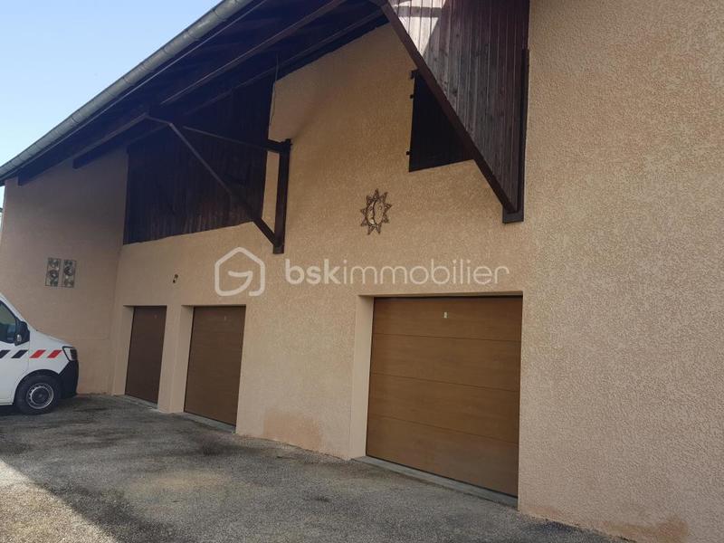 Propriété - 141 m² - 5 pièces