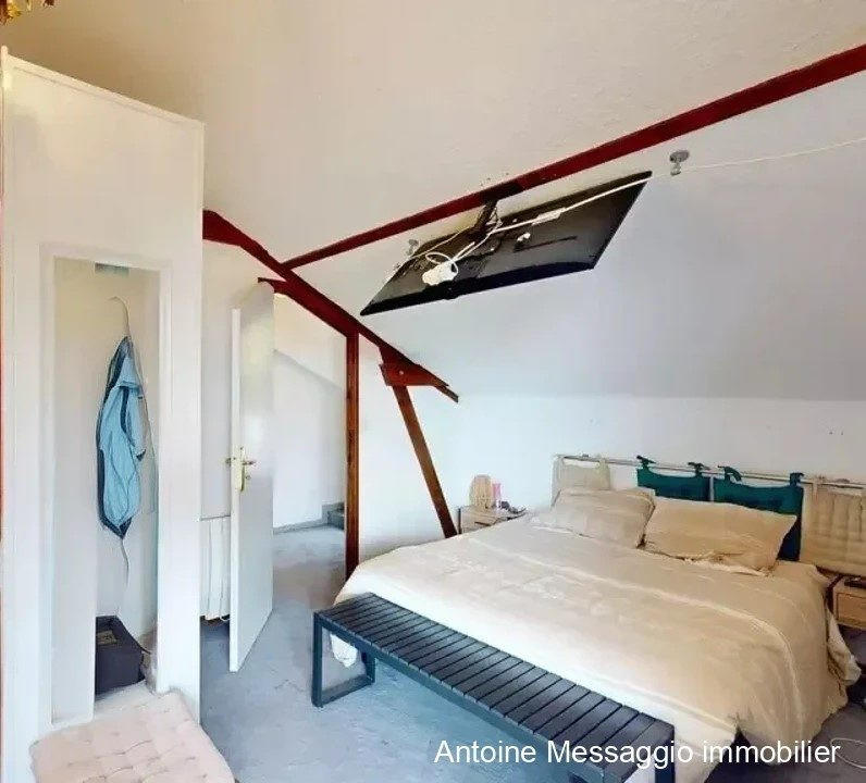 Maison ancienne - 137 m² - 7 pièces