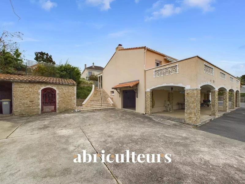 Maison - 150 m² - 6 pièces