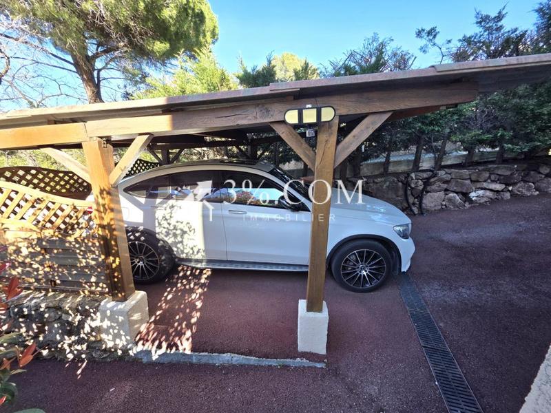 Villa - 145 m² - 6 pièces