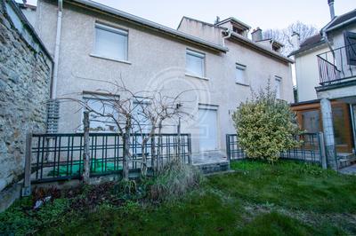 Maison ancienne - 168 m² - 6 pièces