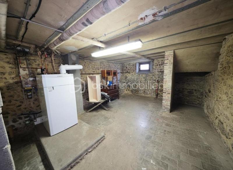 Maison - 155 m² - 10 pièces