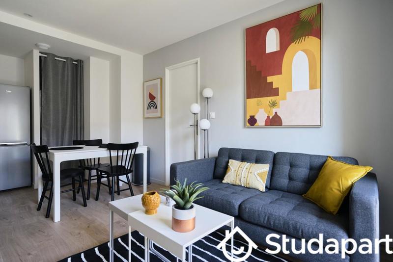 Chambre - 12 m² - 1 pièce