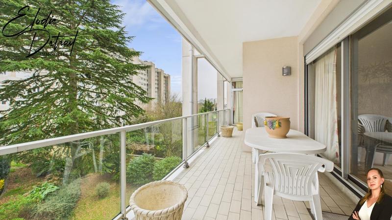 Appartement - 188 m² - 6 pièces