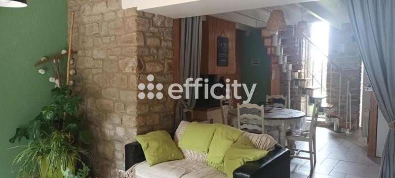 Maison - 554 m² - 18 pièces