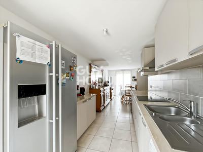 Maison - 81 m² - 5 pièces