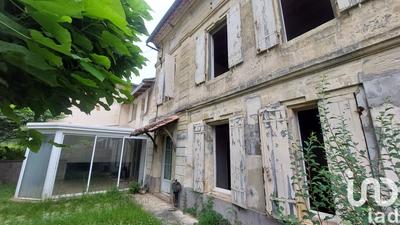 Maison - 224 m² - 7 pièces