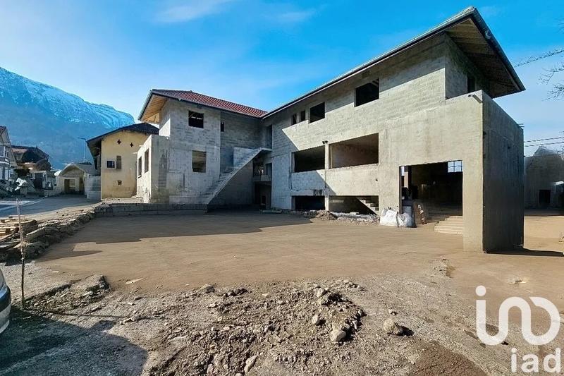 Loft - 89 m² - 5 pièces