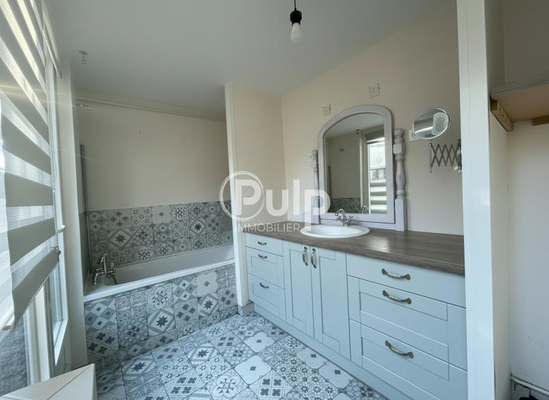 Maison - 80 m² - 3 pièces