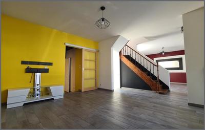 Maison - 128 m² - 9 pièces