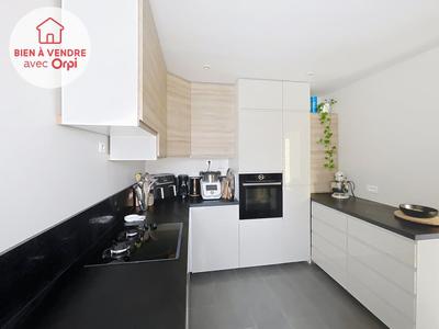 Maison - 87 m² - 4 pièces