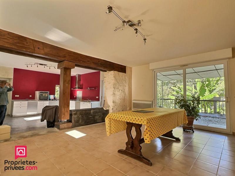 Maison - 187 m² - 5 pièces